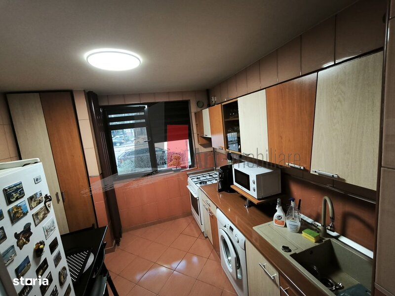 Crangasi- Calea Giulesti Vanzare apartament 3 camere